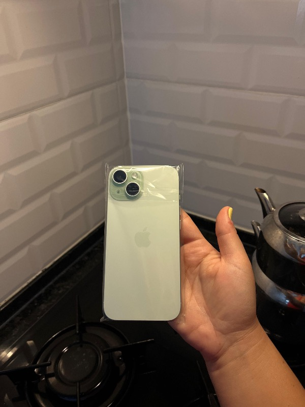 Yenilenmiş Apple iPhone 15 128 GB Yeşil (12 Ay Garantili) - B Grade
