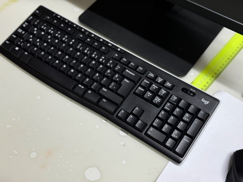 Logitech K270 Tam Boyutlu Kablosuz Türkçe Klavye - Siyah