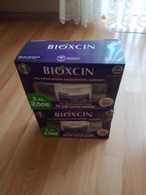 Bioxcin Siyah Sarımsak Şampuanı 3 al 2 öde (3x300ml)
