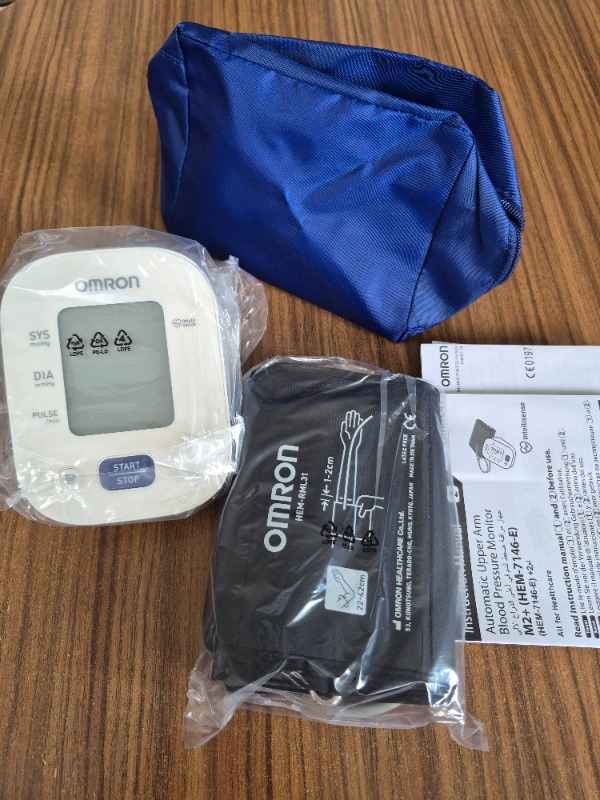 OMRON M2+ 30 Ölçüm Hafızalı Geniş Manşetli Üst Koldan Ölçer Dijital Tansiyon Aleti HEM-7146-E