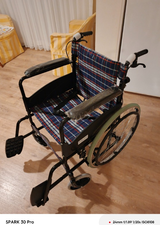 Life Net Medikal Tekerlekli Sandalye Manuel Katlanabilir Renkli Tekstil BME4611