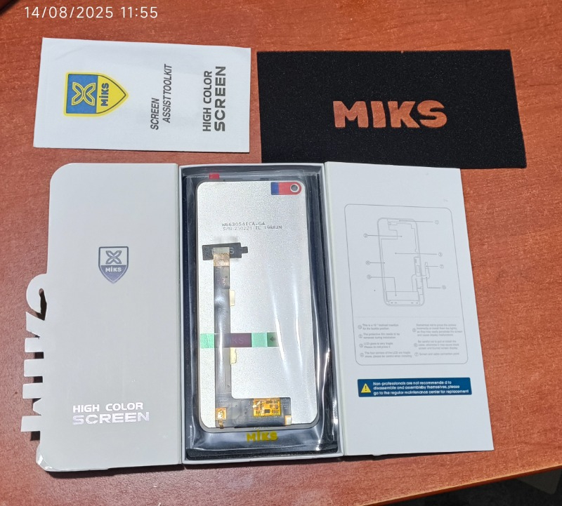 Reeder P13 Blue Max Pro Uyumlu LCD Dokunmatik Ekran Çıtasız Siyah
