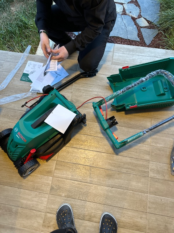 Bosch ARM 34 Elektrikli Çim Biçme Makinesi