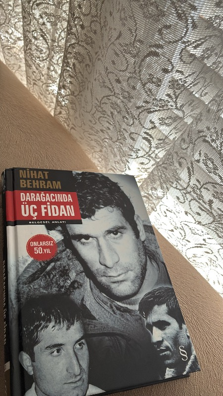 Darağacında Üç Fidan - Nihat Behram