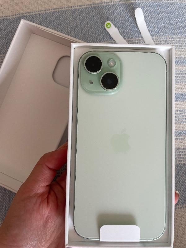 iPhone 15 128 GB