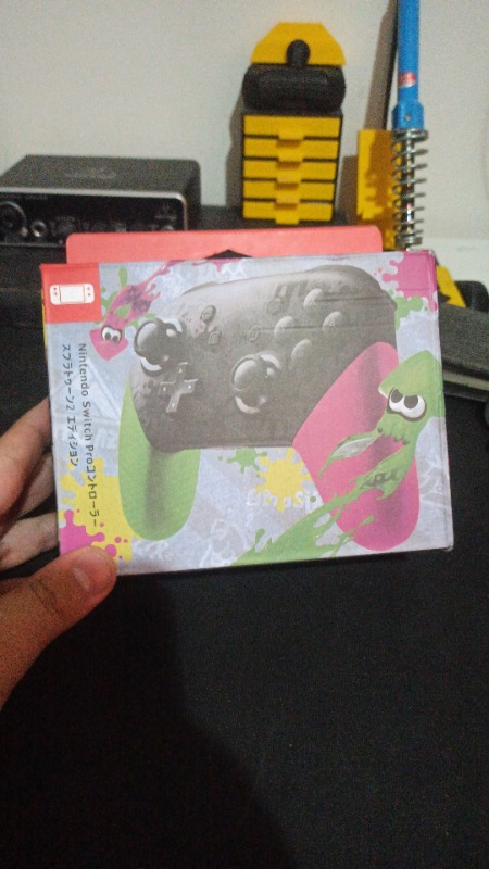 Nintendo Switch Pro Controller Splatoon 2 Edition