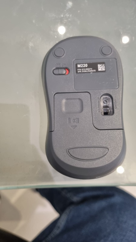 Logitech M220 Sessiz Kompakt Kablosuz Mouse - Siyah
