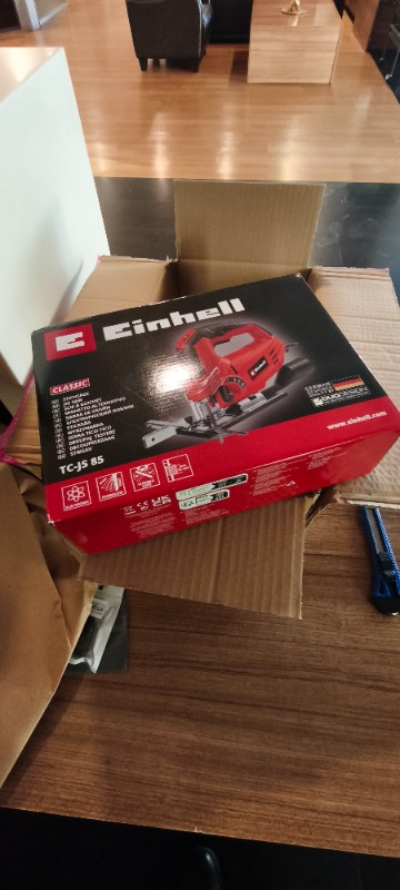 Einhell Dekupaj Testere TC-JS 85 (620 W, 20 mm kesme yüksekliği, ahşapta 85 mm, çelikte 8 mm kesim derinliği, maksimum 3000 d/d, toz üfleme fonksiyonu, paralel durdurucu) - 4321140