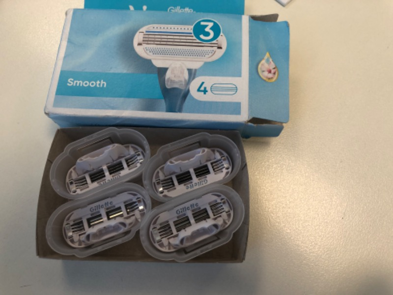 Gillette Venus Yedek Kadın Tıraş Bıçağı 4'lü