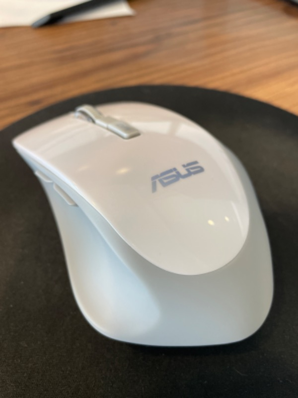 Asus WT425 Kablosuz Optik Sessiz Tıklama Özellikli Beyaz Mouse