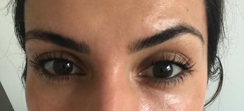 Maybelline New York Lash Sensational Yelpaze Etkili Siyah Maskara