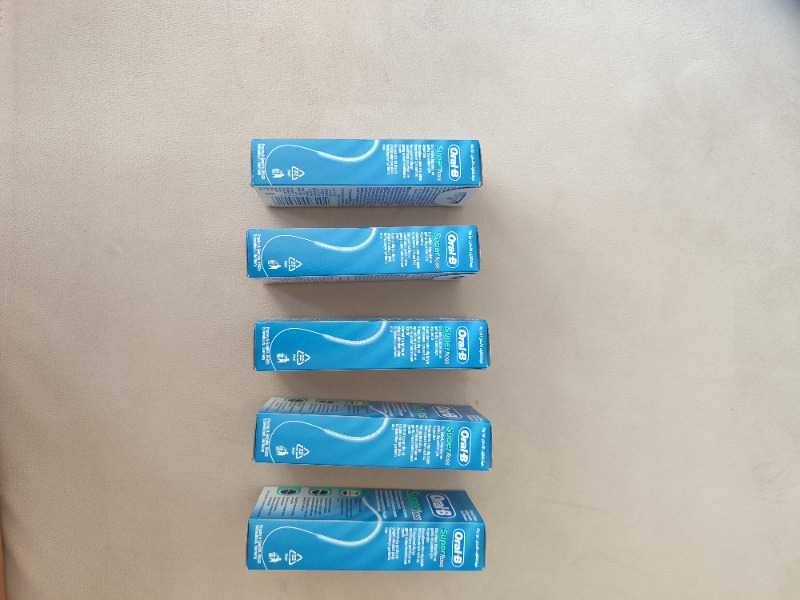 Oral-B Süper Diş İpi - Diş Teli ve Köprü Temizliği İçin Sert Uçlu, Süngerimsi ve Normal İp, 50 Adet