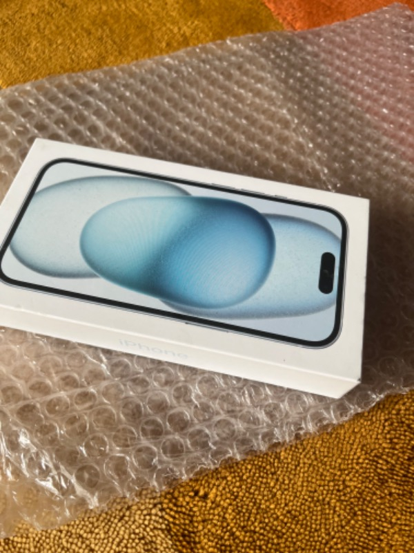 iPhone 15 128 GB
