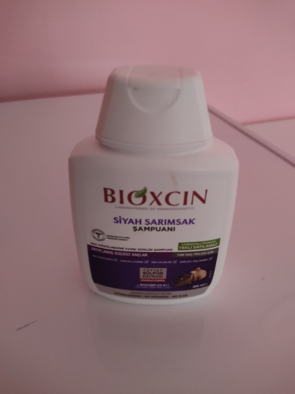 Bioxcin Siyah Sarımsak Şampuanı 3 al 2 öde (3x300ml)