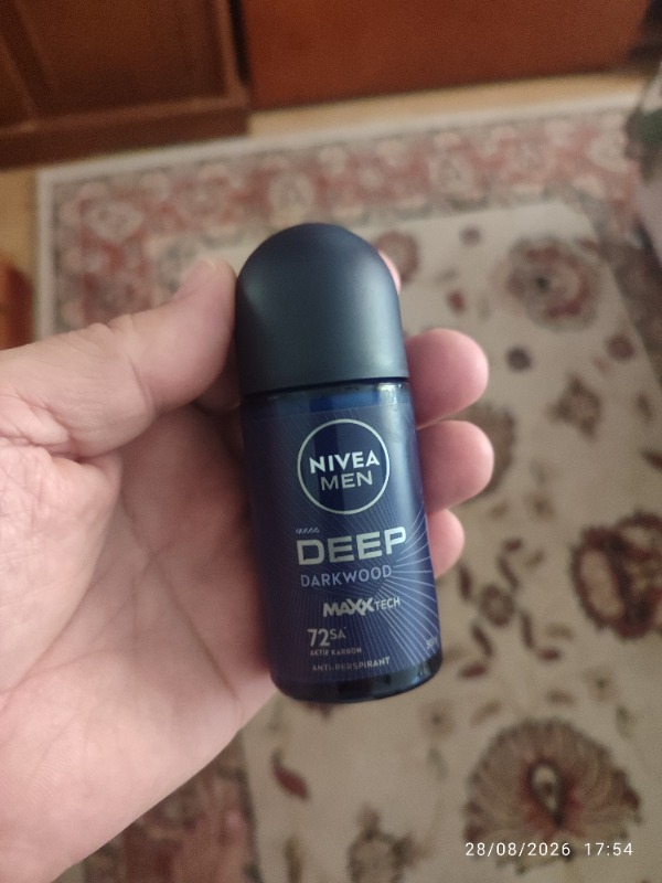 Nivea Men Deep Dimension Erkek Deodorant Roll-On 50 ml