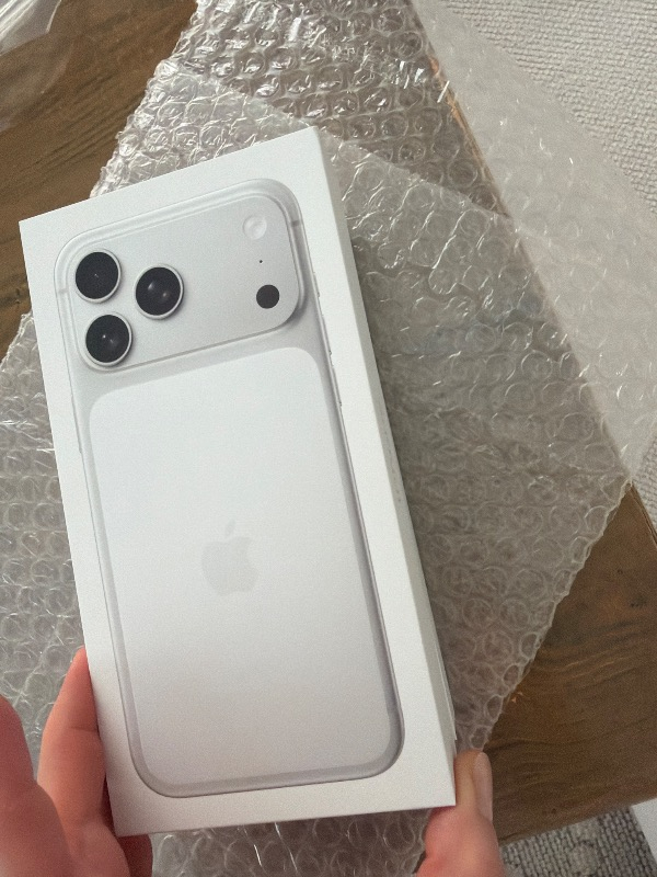 Apple iPhone 17 Pro Max 256 GB Gümüş