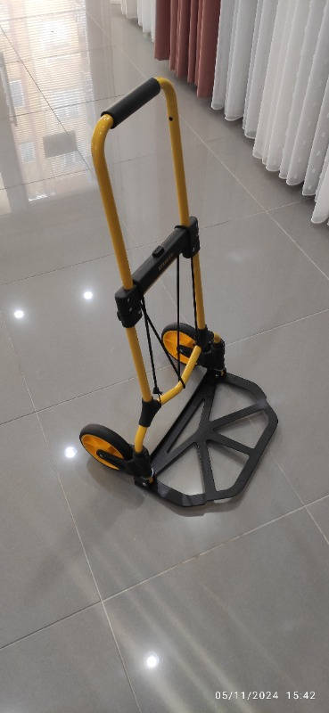 Stanley FT582 90Kg Katlanır El Arabası