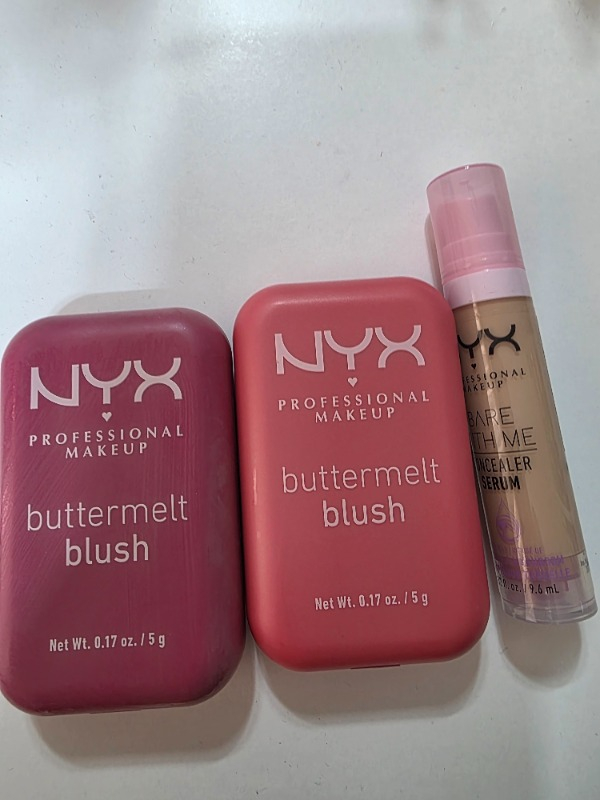 NYX Professional Makeup Bare With Me Kapatıcı Serum 2.5 Medium Vanilla Concealer