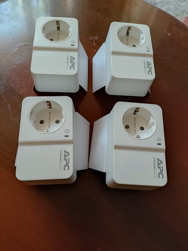 Schneider Electric APC Tekli Akım Korumalı Priz 230V