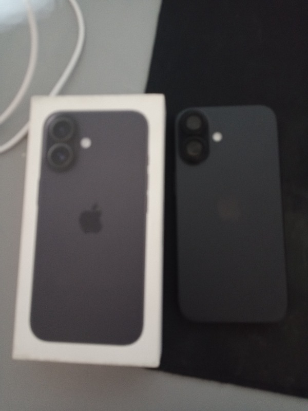 iPhone 16 128GB Siyah