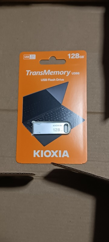 Kioxia 128GB U366 Metal Usb 3.2 Gen 1 Flash Bellek (LU366S128GG4)