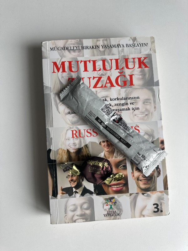 Mutluluk Tuzağı - Russ Harris