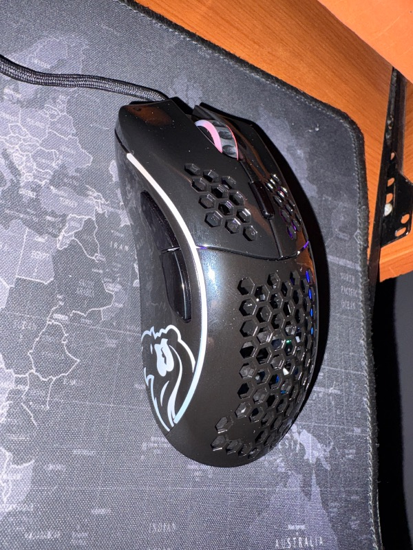 Glorious Model D Kablolu Parlak Siyah RGB Oyuncu Mouse 69Gr