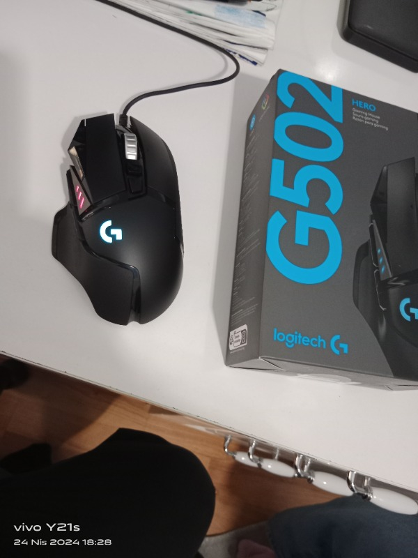 Logitech G G502 HERO LIGHTSYNC 25.600 DPI Yüksek Performanslı Kablolu Oyuncu Mouse - Siyah
