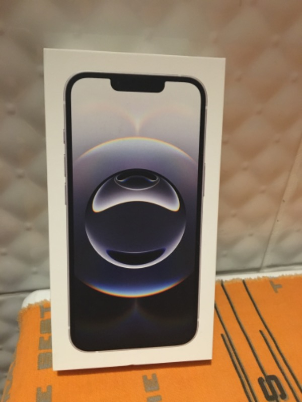 Apple iPhone 16e 128GB Beyaz