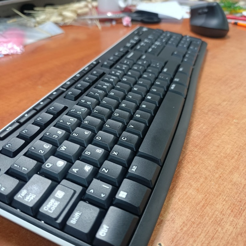 Logitech K270 Tam Boyutlu Kablosuz Türkçe Klavye - Siyah