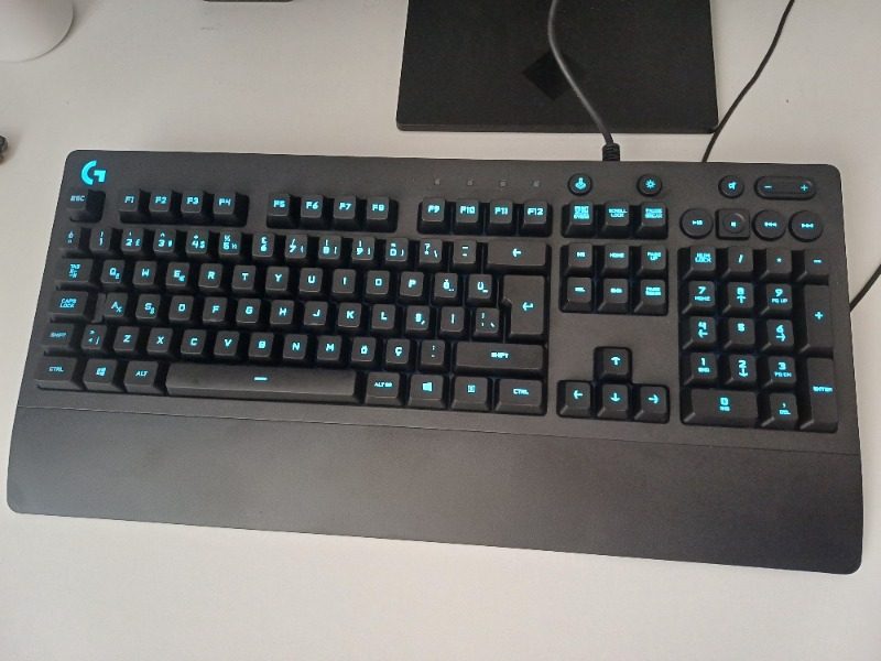 Logitech G G213 Prodigy RGB Türkçe Oyun Klavyesi - Siyah