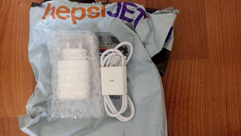 Xiaomi 33W Turbo Hızlı Şarj ve Kablosu