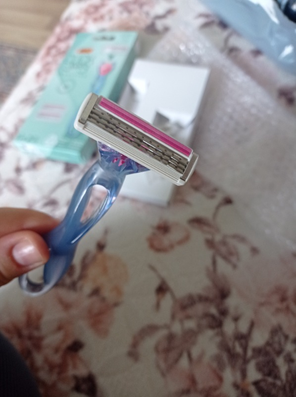 Bıc Soleil Click Sensitive 1 Gövde ve 2 Başlık Kadın Tıraş Bıçağı