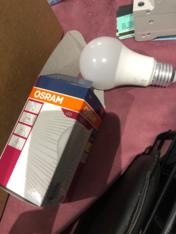 Osram 8.5 E27 Duy 2700K Sarı Işık LED Ampul