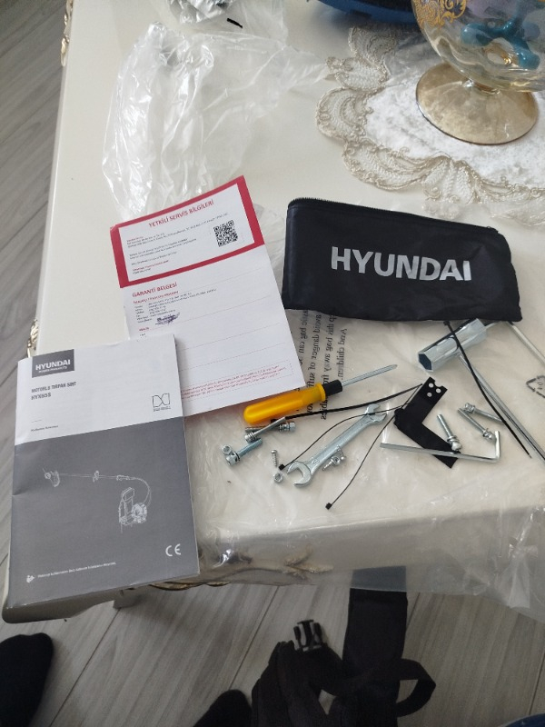 Hyundai HYX65S Pro Motorlu Sırt Tip Tırpan 62CC
