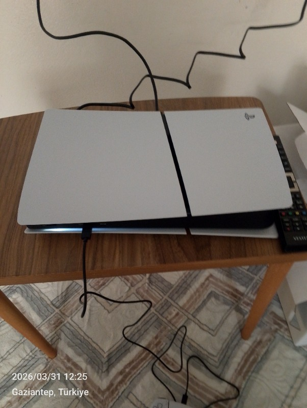 Sony Playstation 5 Slim Digital 825 GB Ithalatçı Garantili