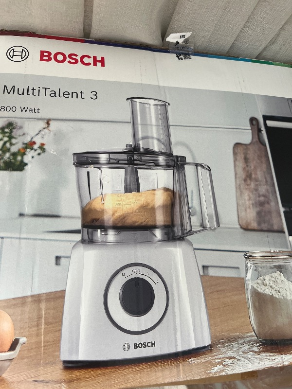 Bosch MCM3501M Mutfak Robotu - 800 W Güç, 1 Litre Kapasite, Paslanmaz Çelik Bıçaklar ve Çok Fonksiyonlu Aksesuarlar