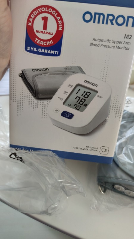 Omron M2 hafızalı (7143-E) Hafızalı Üst Koldan Ölçer Dijital Tansiyon Aleti