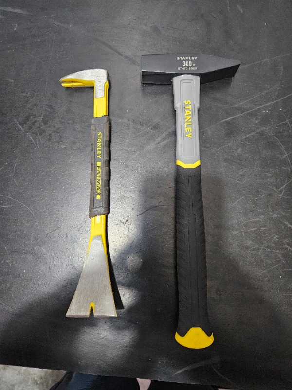 Stanley STHT0-51907 Fıberglass Saplı Çekiç 300 gr