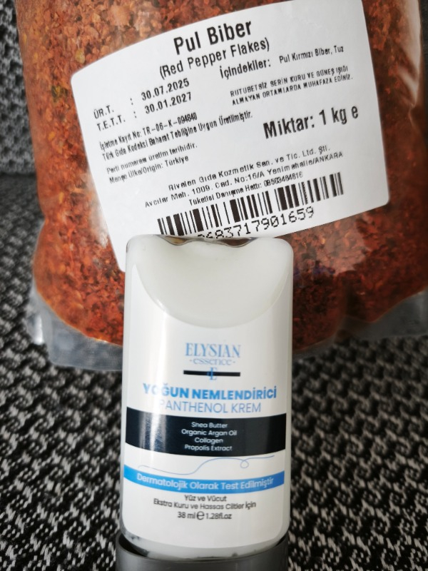 Hanzade Bitkisel İnce Pul Biber Orta Acılı 1 kg