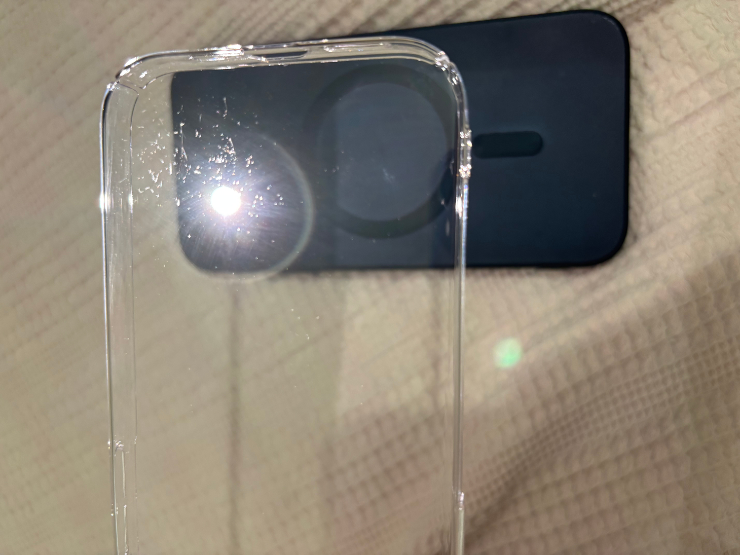 Spigen iPhone 15 Kılıf Crystal Flex Crystal Clear - ACS06481