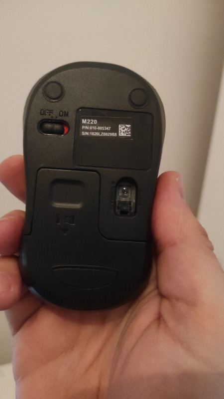 Logitech M220 Sessiz Kompakt Kablosuz Mouse - Siyah