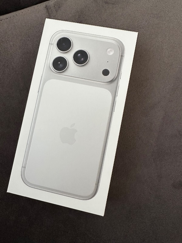 Apple iPhone 17 Pro 256 GB Gümüş