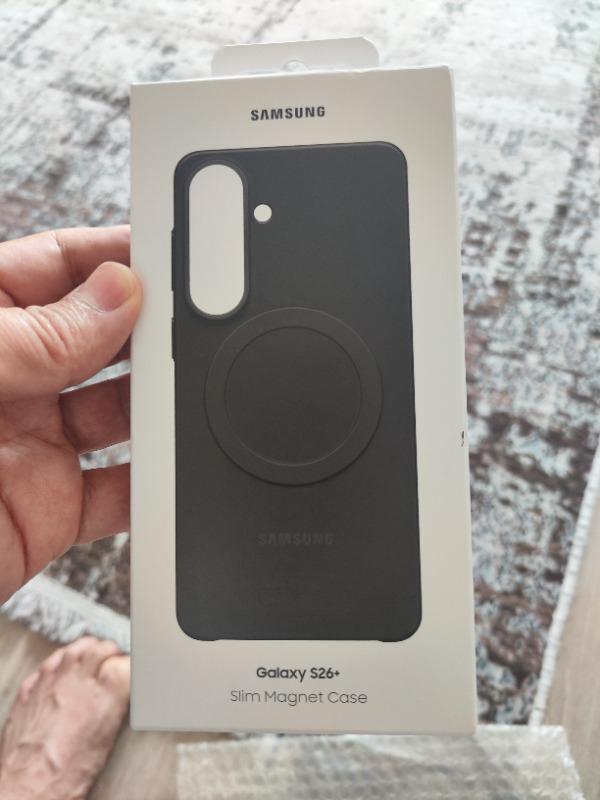 Samsung Galaxy S26 Ultra İnce Magnet Kılıf - Siyah