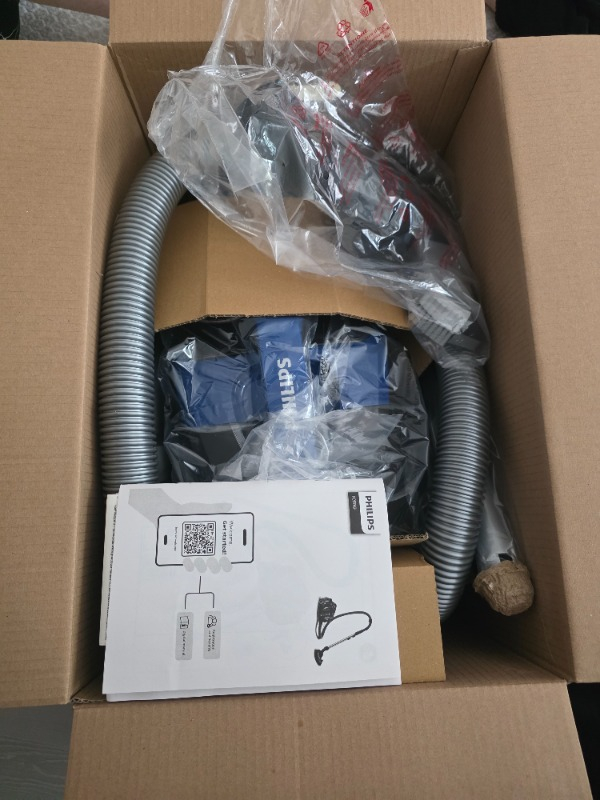 Philips 7000 Serisi PowerPro Max Torbasız Elektrikli Süpürge, 750W, PowerCyclone 8, Alerji Kilit Sistemi, TriActive+ Başlık, FC9749/07 