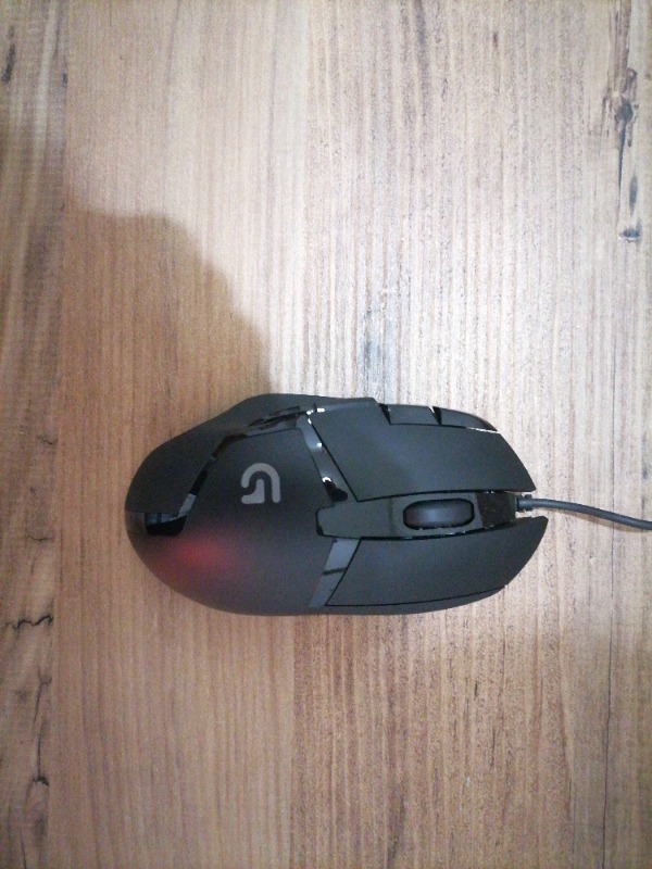 Logitech G402 Hyperion Fury 4.000 DPI Ultra Hızlı 500 IPS Oyuncu Mouse - Siyah