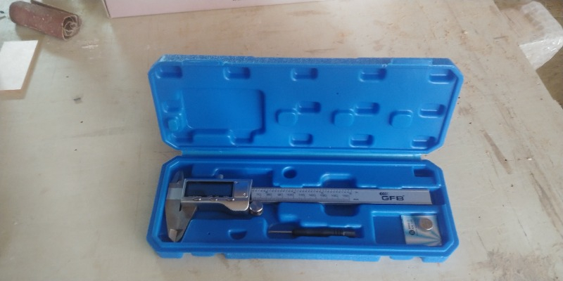 Gfb Dijital Kumpas Metal Ekran 150x0.01 mm - GFB1060