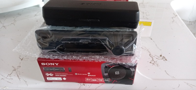Sony DSX-A410BT Bluetooth ve Extrabass özellikli Oto Teyp