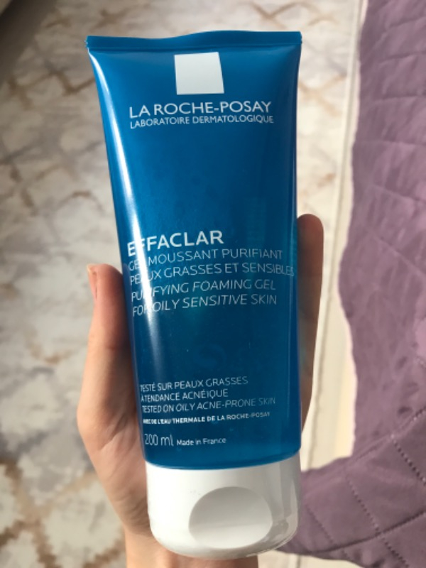 La Roche-Posay Effaclar Yüz Temizleme Jeli Yağlı/Akneye Eğilim Gösteren Ciltler Siyah Nokta Karşıtı 200ml