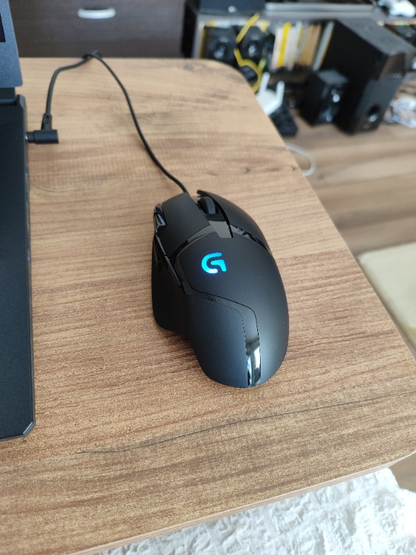 Logitech G402 Hyperion Fury 4.000 DPI Ultra Hızlı 500 IPS Oyuncu Mouse (910-004068)